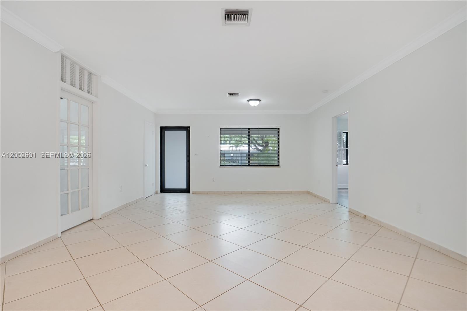 8045 SW 62nd Ct, Miami FL 33143 photo 4