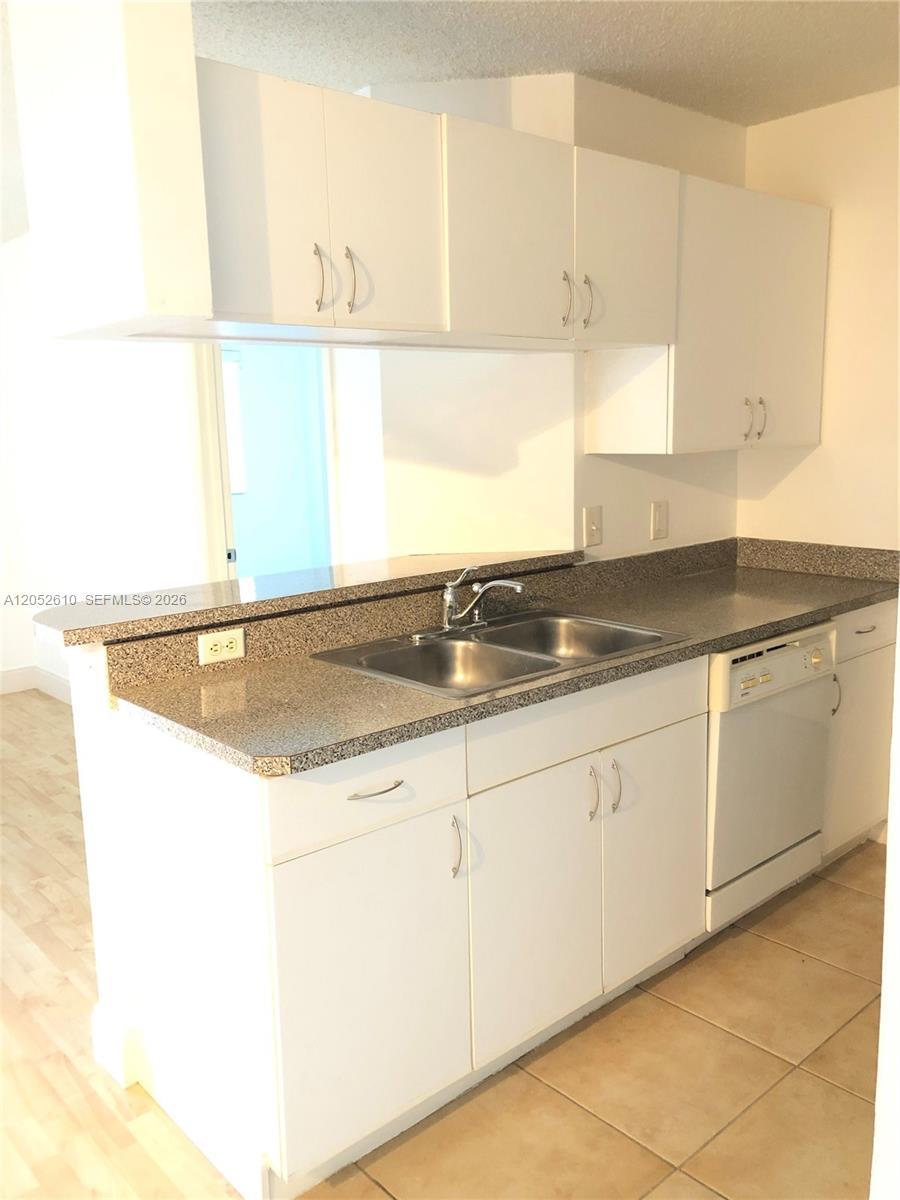 420 S Park RD # 108, Hollywood FL 33021 photo 5