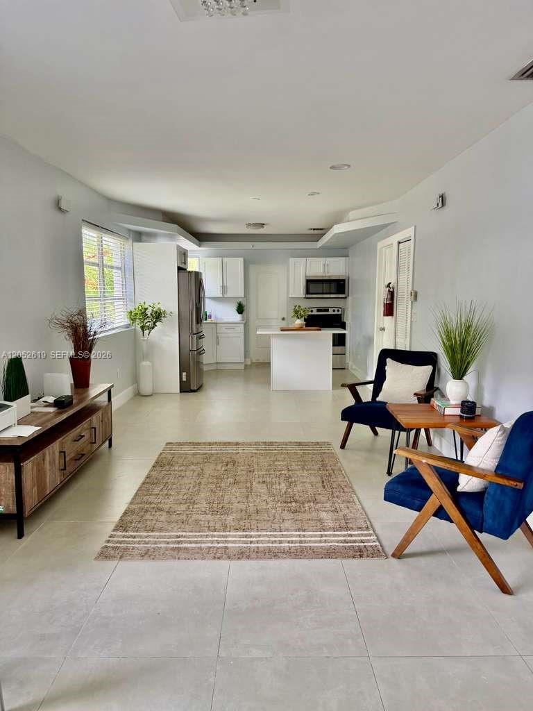 715 Hollywood Blvd, Hollywood FL 33019 photo 5
