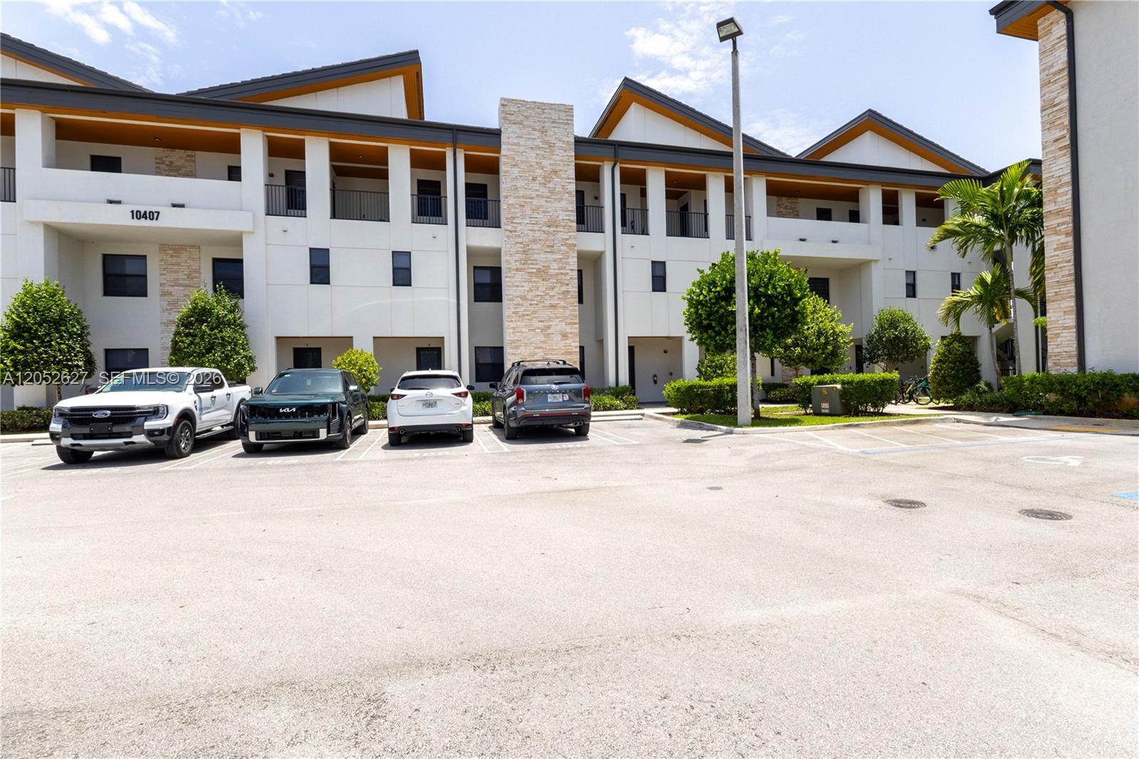 10407 NW 82nd St # 12, Doral FL 33178 photo 4