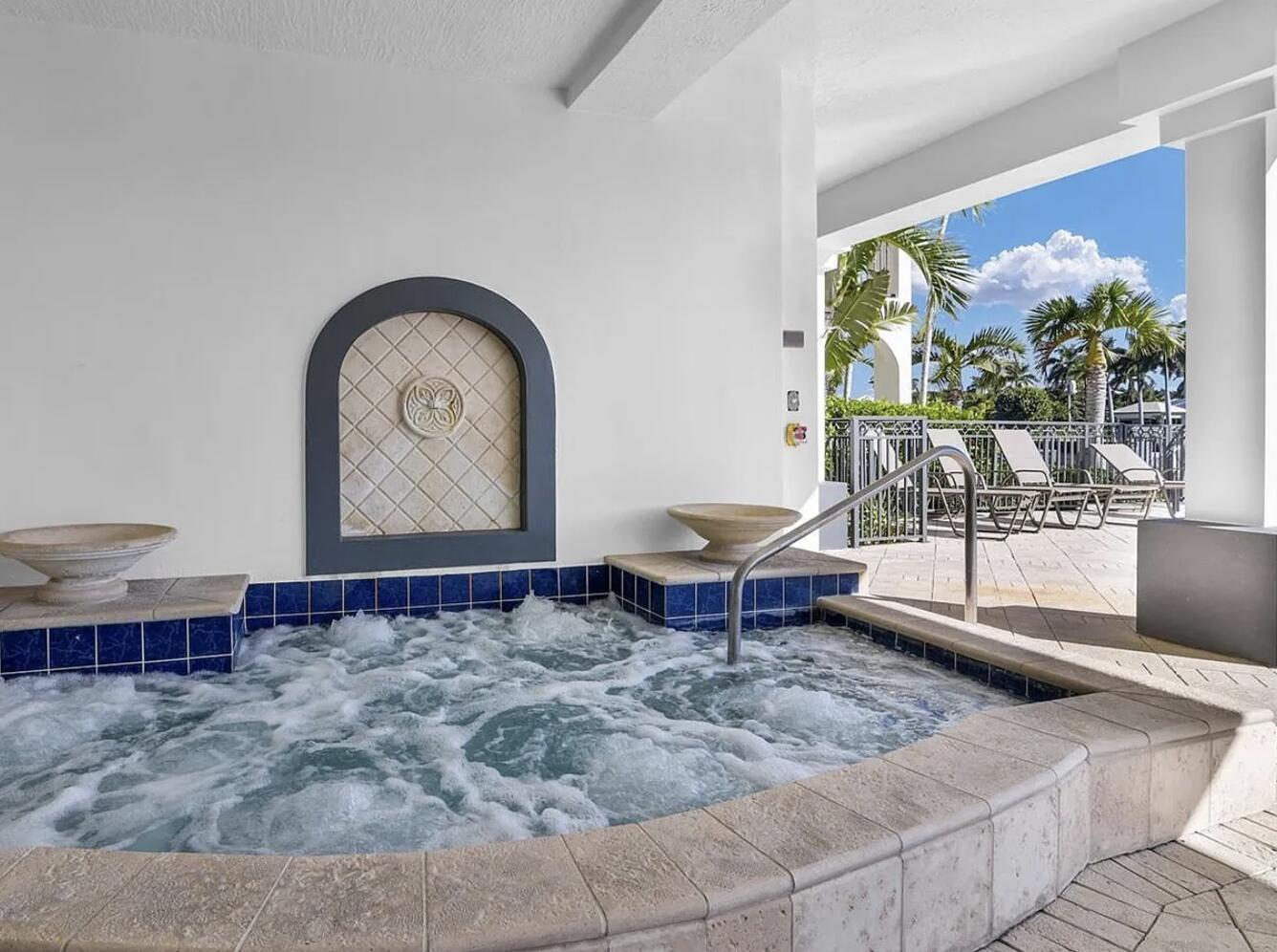 3042 WATERSIDE Circle, Boynton Beach FL 33435 photo 2