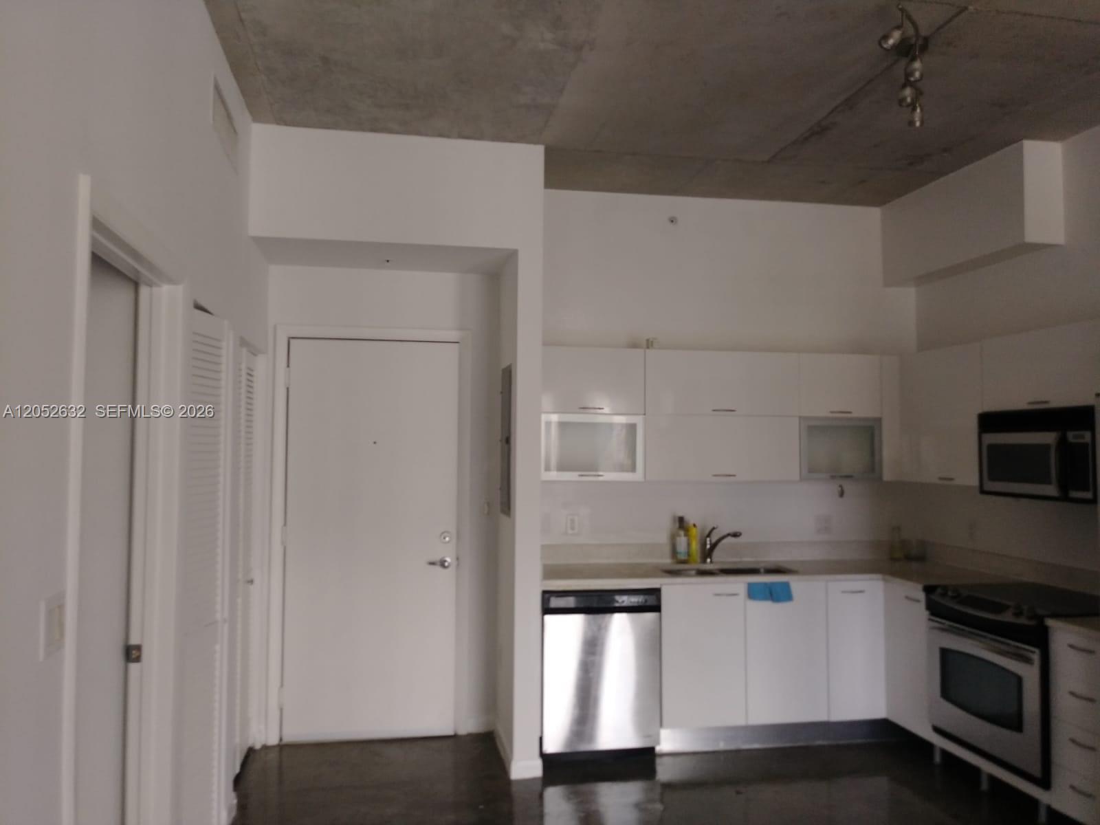 133 NE 2nd Ave # 2204, Miami FL 33132 photo 5