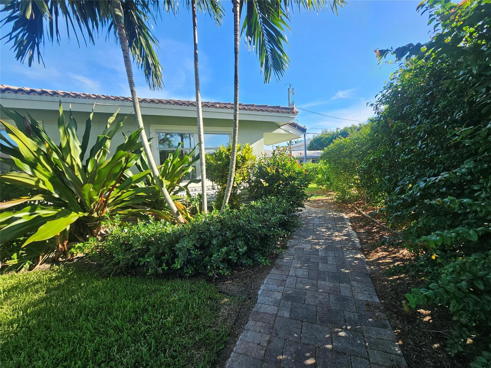 2110 NE 41st Street # D, Lighthouse Point FL 33064 photo 4