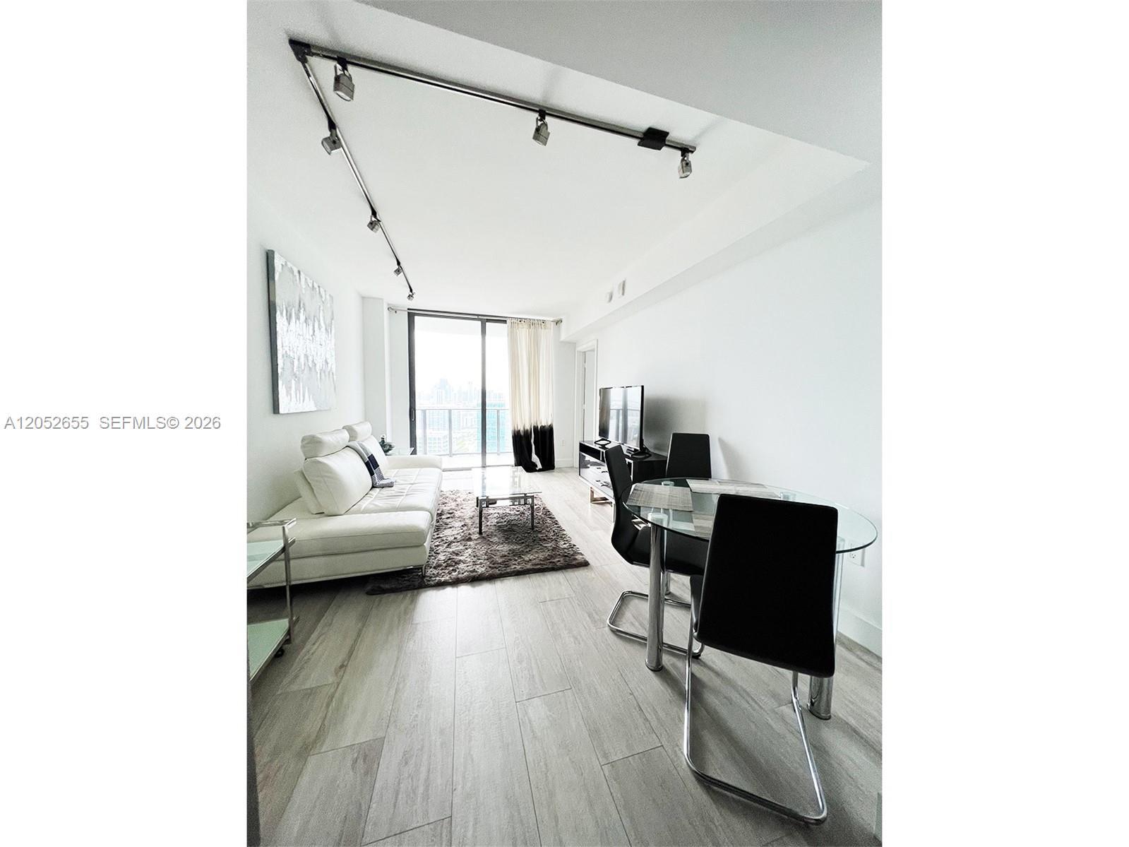 121 NE 34th St # 2603, Miami FL 33137 photo 3