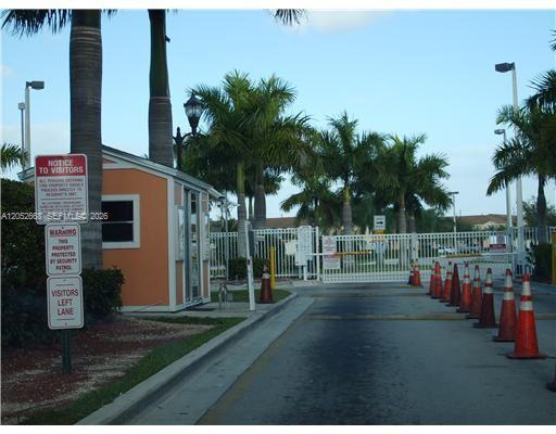 2925 SE 16th Ave # 102, Homestead FL 33035 photo 2