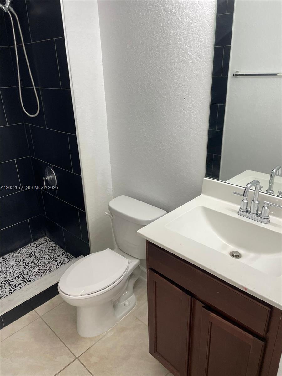 Homestead, FL 33032 photo 2