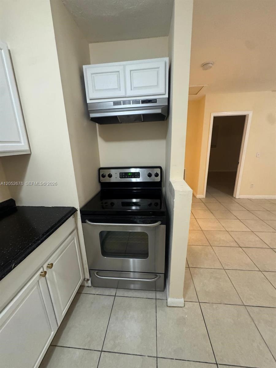 1200 NW 9th St # B, Fort Lauderdale FL 33311 photo 2