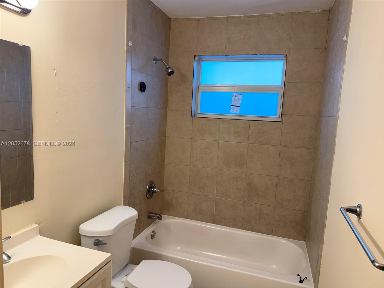1200 NW 9th St # B, Fort Lauderdale FL 33311 photo 4