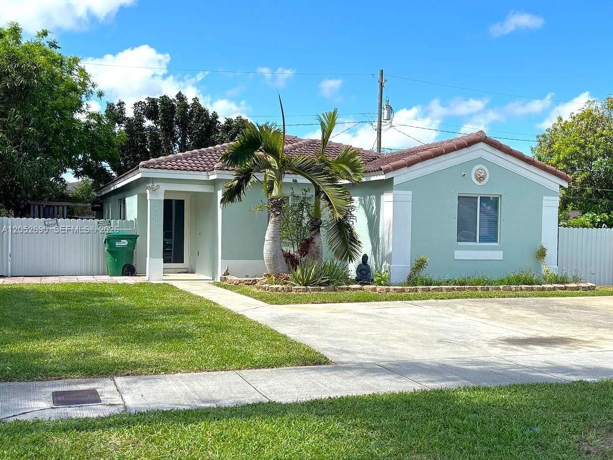 10611 SW 170th Ter, Miami FL 33157 photo 2
