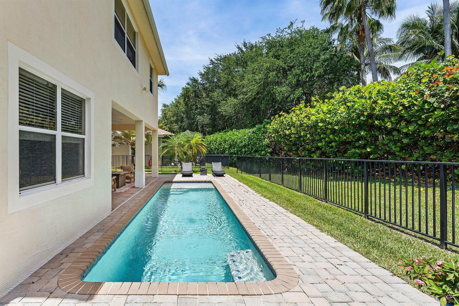 12085 AVILES Circle, Palm Beach Gardens FL 33418