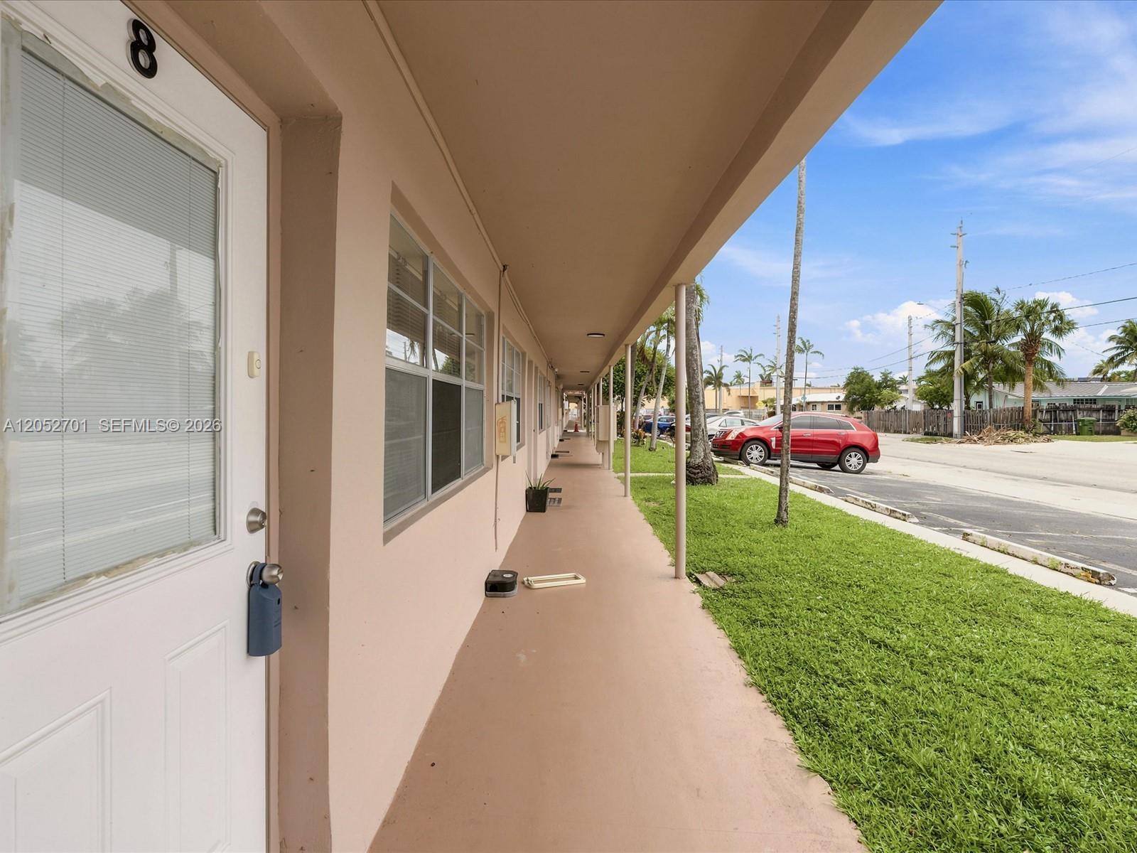 230 SW 11th Ave # 8, Hallandale Beach FL 33009 photo 4