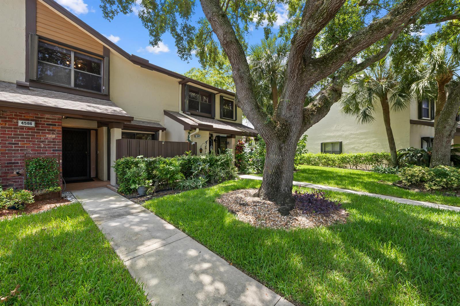 4586 Carambola Circle S # 27217, Coconut Creek FL 33066 photo 2