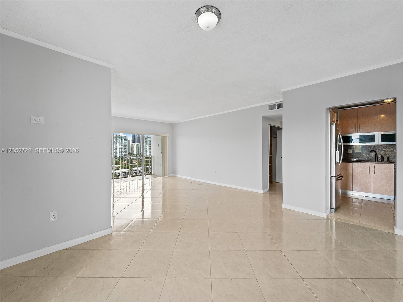 500 Bayview Dr # 1421, Sunny Isles Beach FL 33160 photo 5
