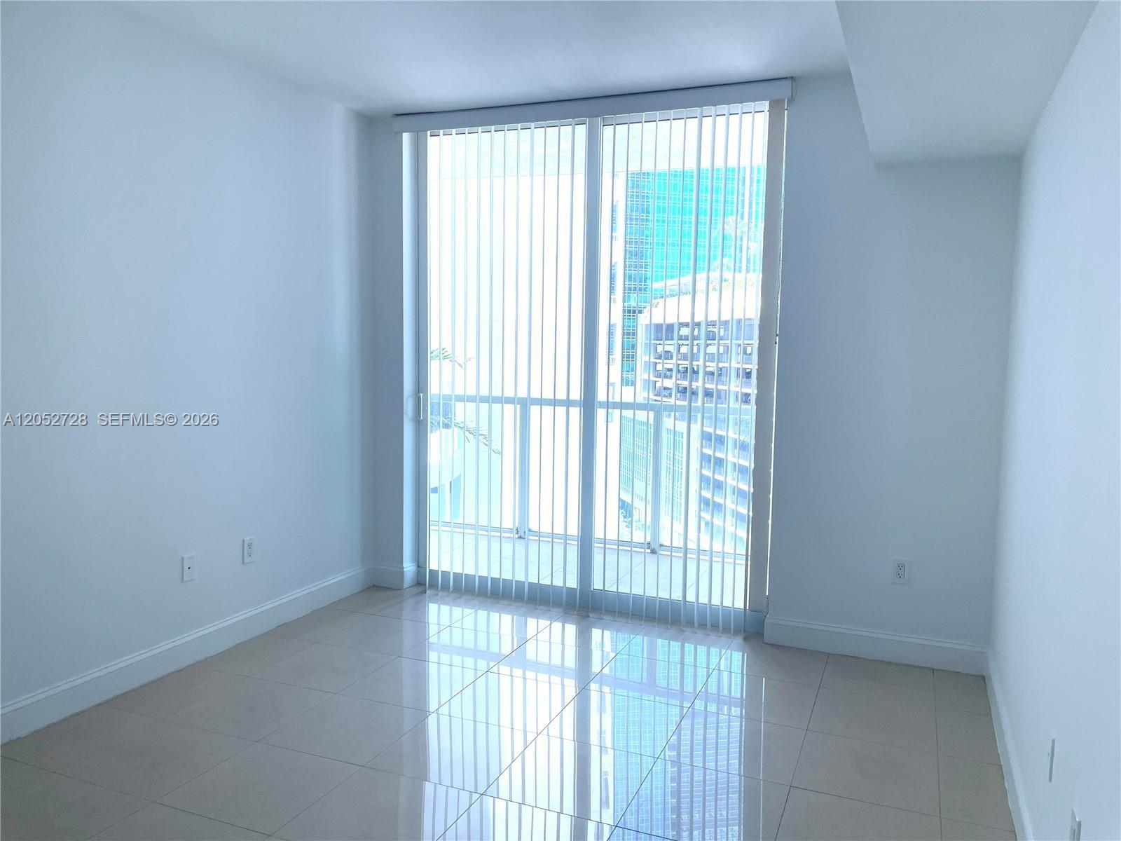 218 SE 14th St # 1004, Miami FL 33131 photo 5