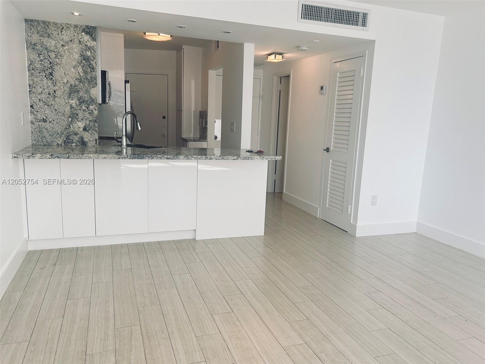 2899 Collins Ave # 724, Miami Beach FL 33140 photo 3