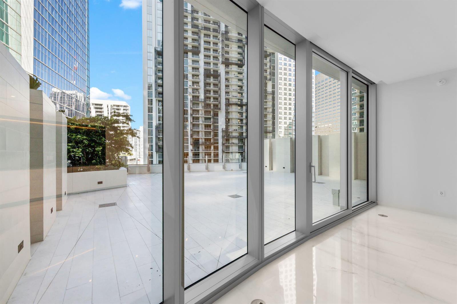 300 Biscayne Blvd Way # 1508, Miami FL 33131 photo 3