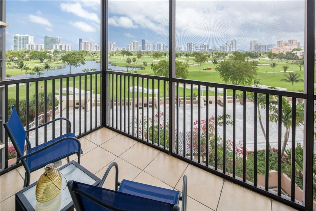 20379 W COUNTRY CLUB Drive W # 638, Aventura FL 33180 photo 2