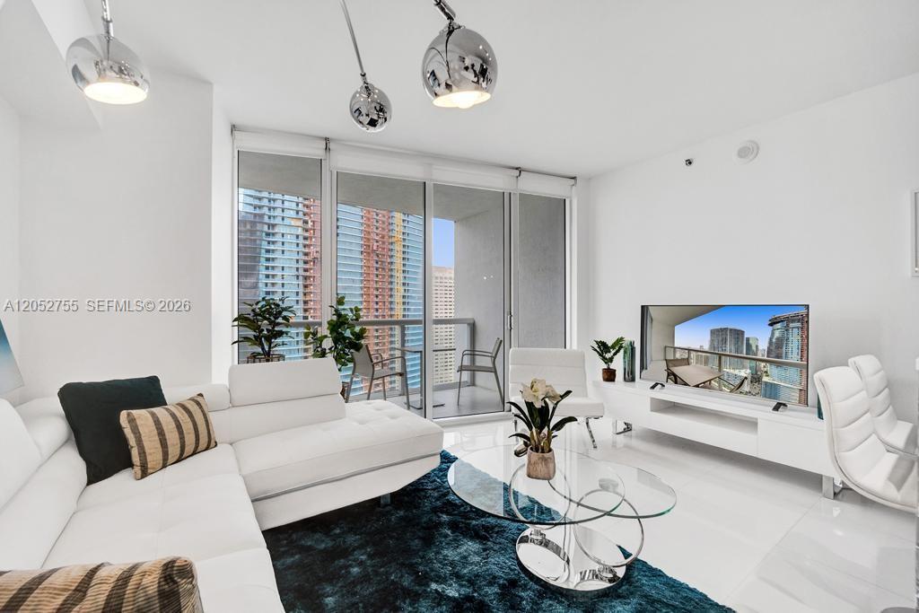 475 Brickell Ave # 5010, Miami FL 33131