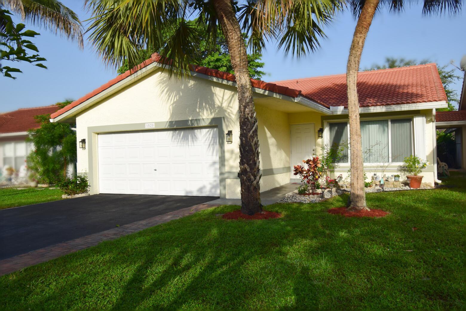 1520 NW 97th Avenue, Coral Springs FL 33071 photo 2