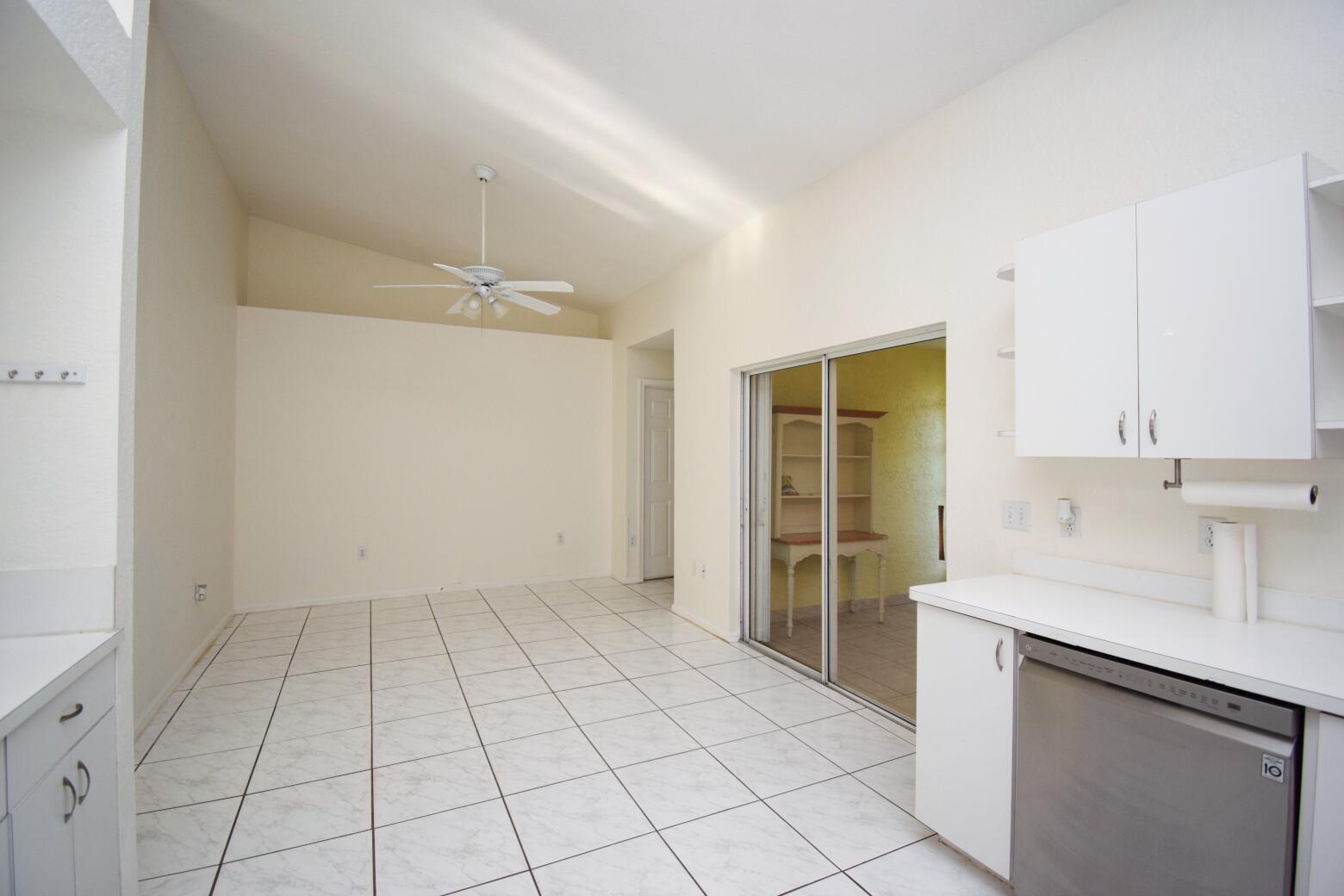 1520 NW 97th Avenue, Coral Springs FL 33071 photo 4