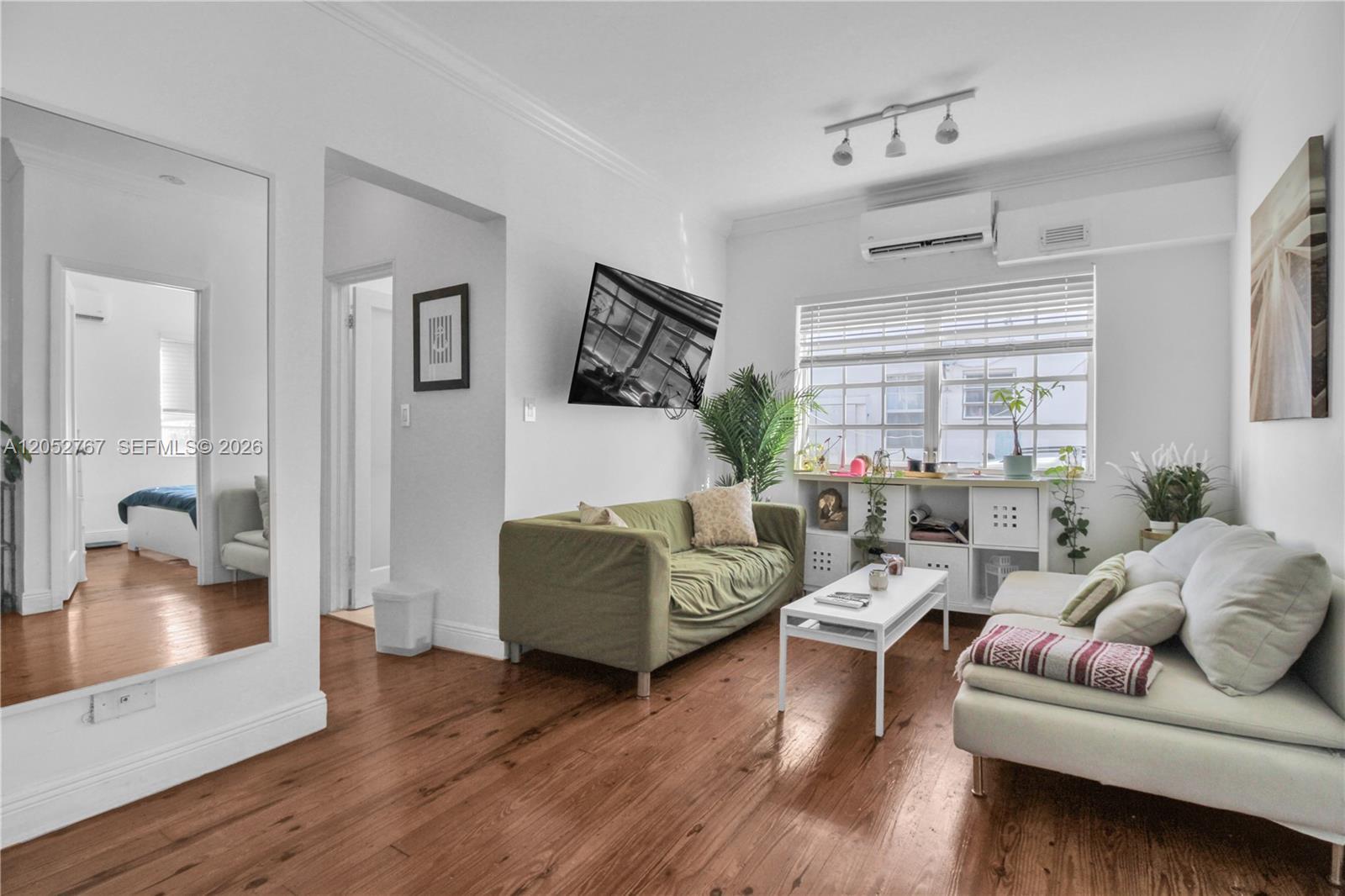 830 10th St # 1, Miami Beach FL 33139 photo 2
