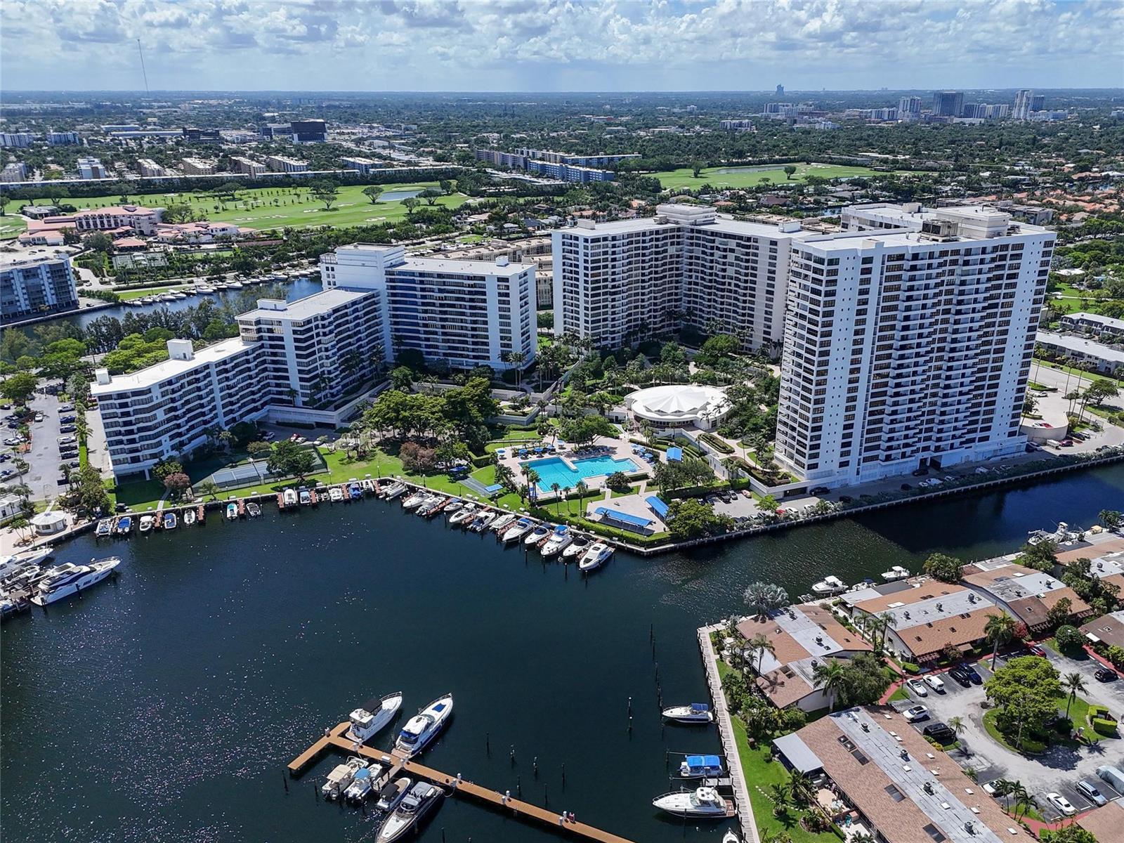 2500 PARKVIEW Drive # 1710, Hallandale Beach FL 33009 photo 2