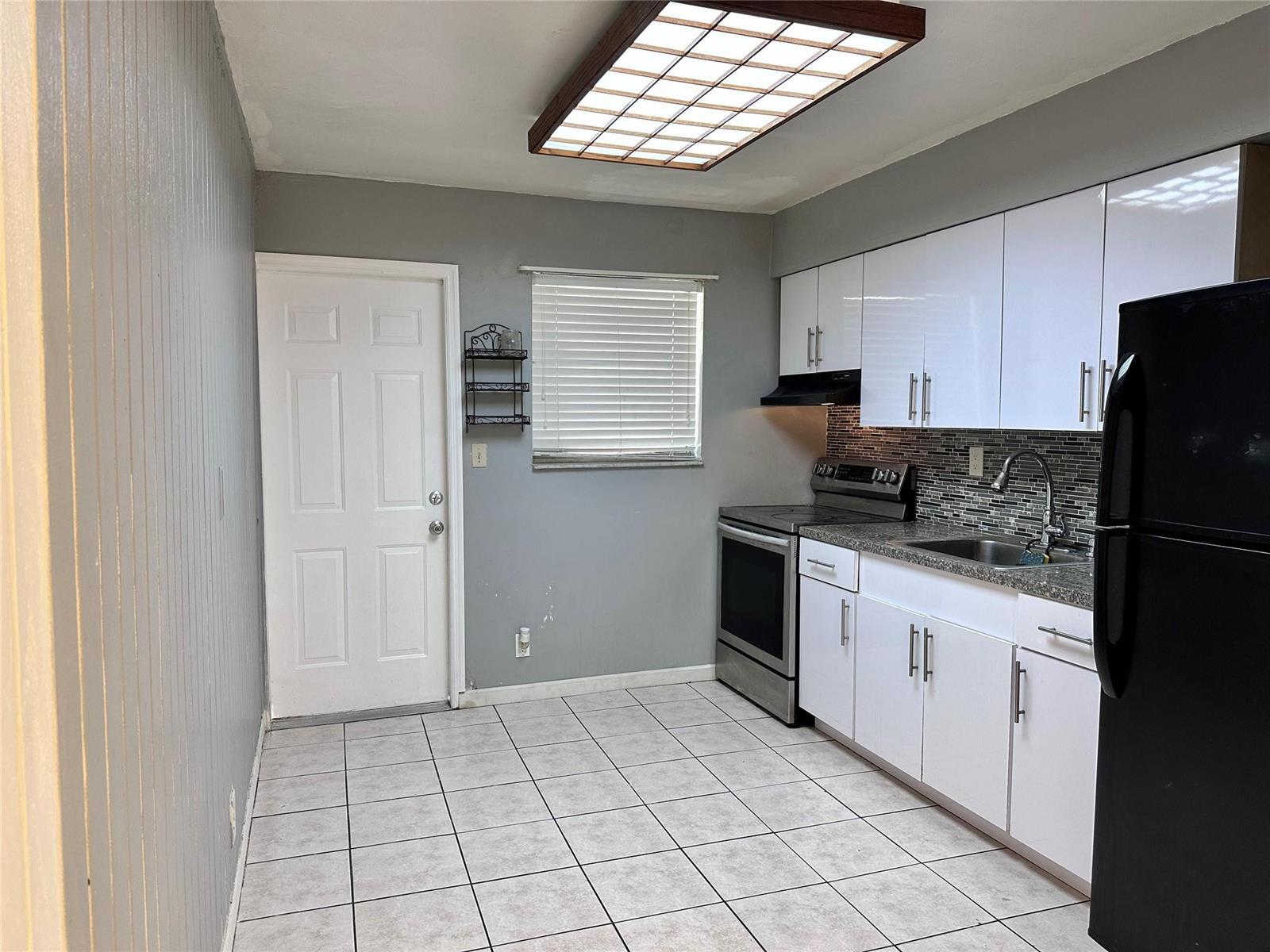 5650 SW 26th Street # 2, West Park FL 33023 photo 2