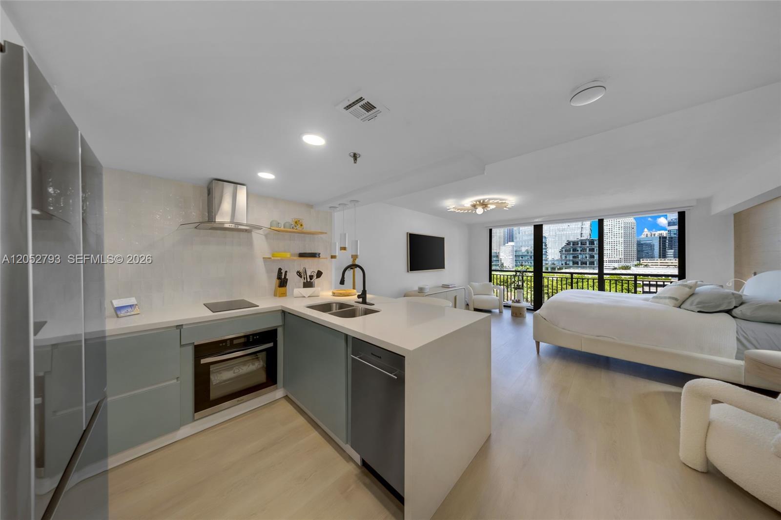540 Brickell Key Dr # 809, Miami FL 33131 photo 4