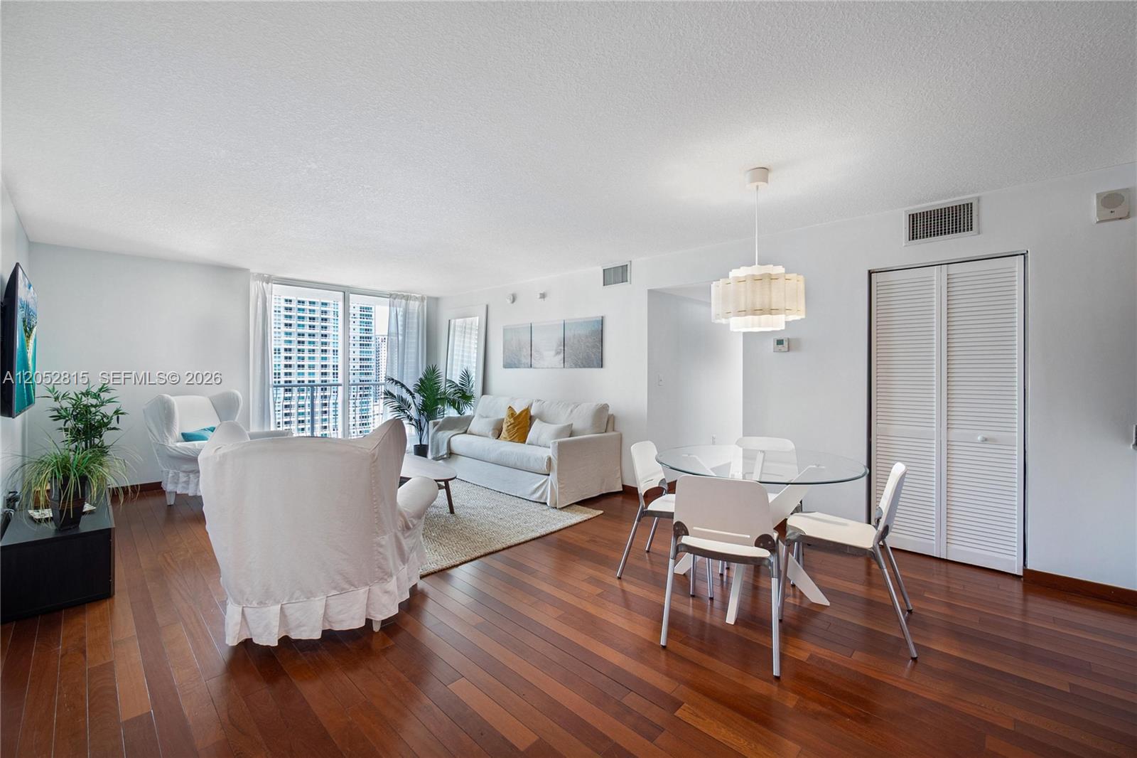 1200 Brickell Bay Dr # 2824, Miami FL 33131 photo 3
