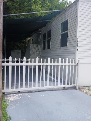 13621 NE 25th Ave, North Miami FL 33181 photo 5