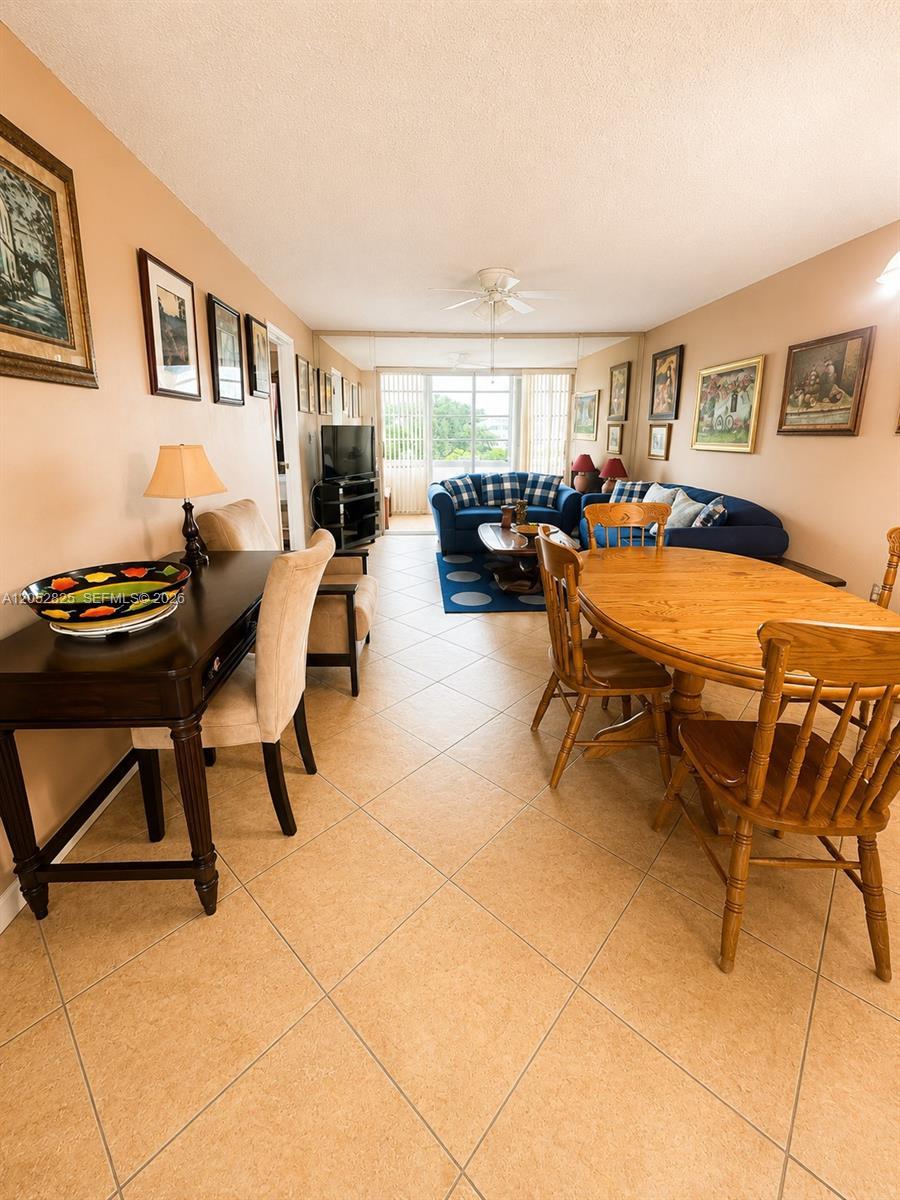8220 Sunrise Lakes Blvd # 309, Sunrise FL 33322 photo 5