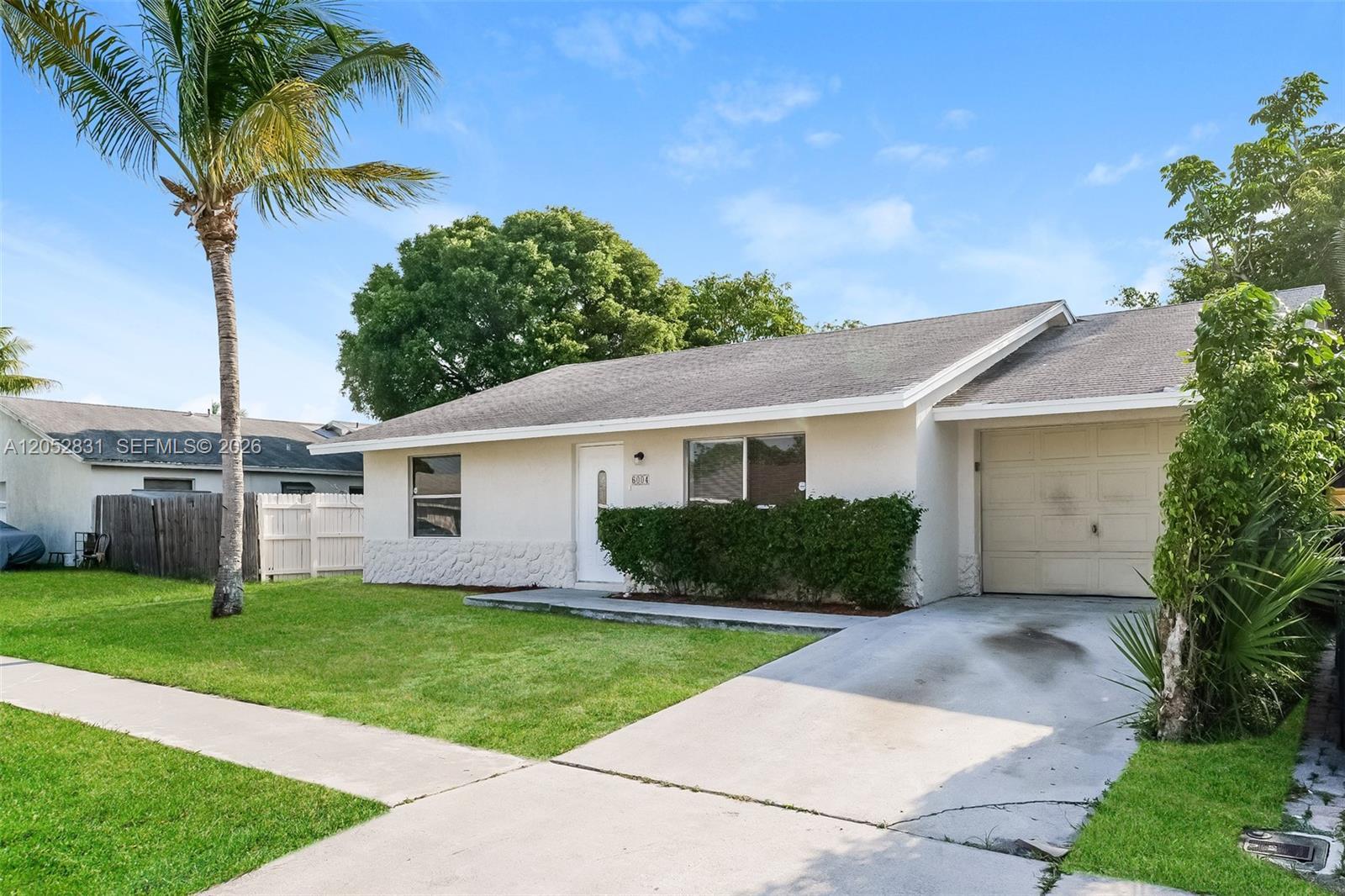 6004 Westfall Rd, Lake Worth FL 33463 photo 2
