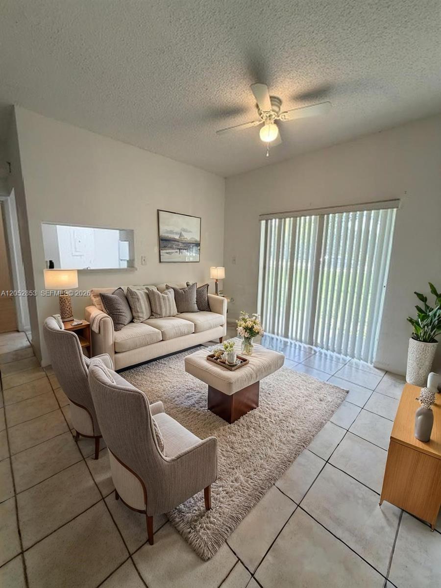 2421 NW 96th Ter # 20J, Pembroke Pines FL 33024 photo 2