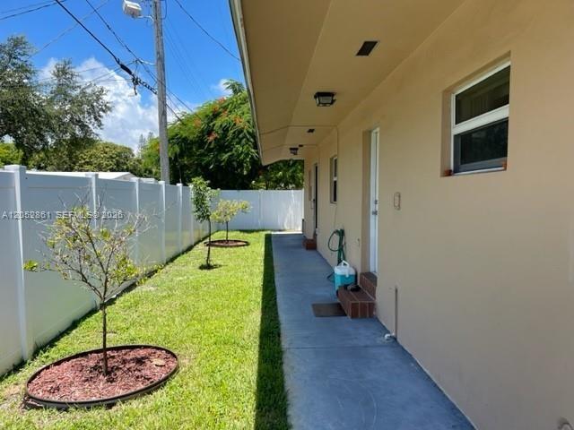 1912 Jefferson St # 2, Hollywood FL 33020