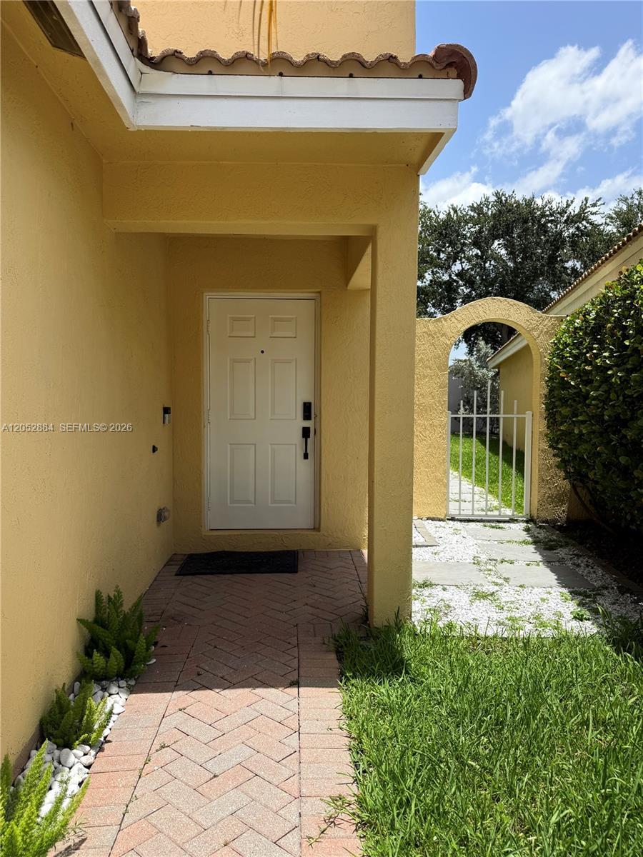 9411 NW 55th St, Sunrise FL 33351 photo 2