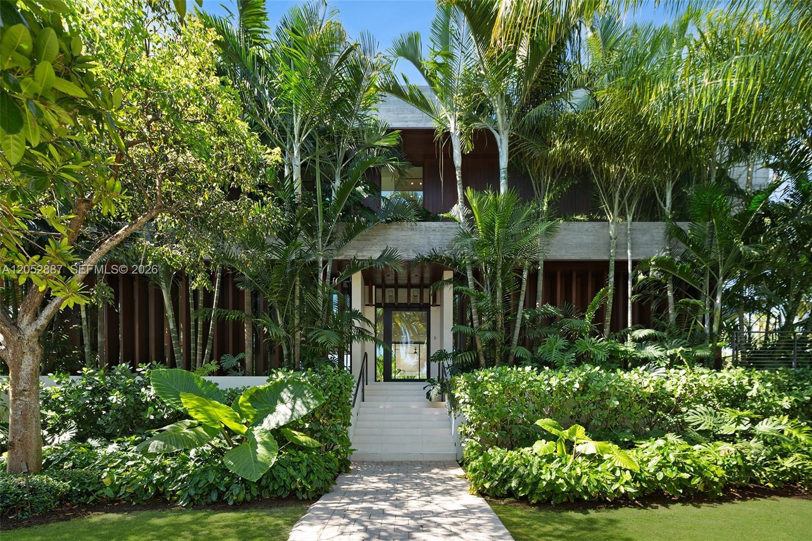 1420 W 23rd St, Miami Beach FL 33140 photo 4