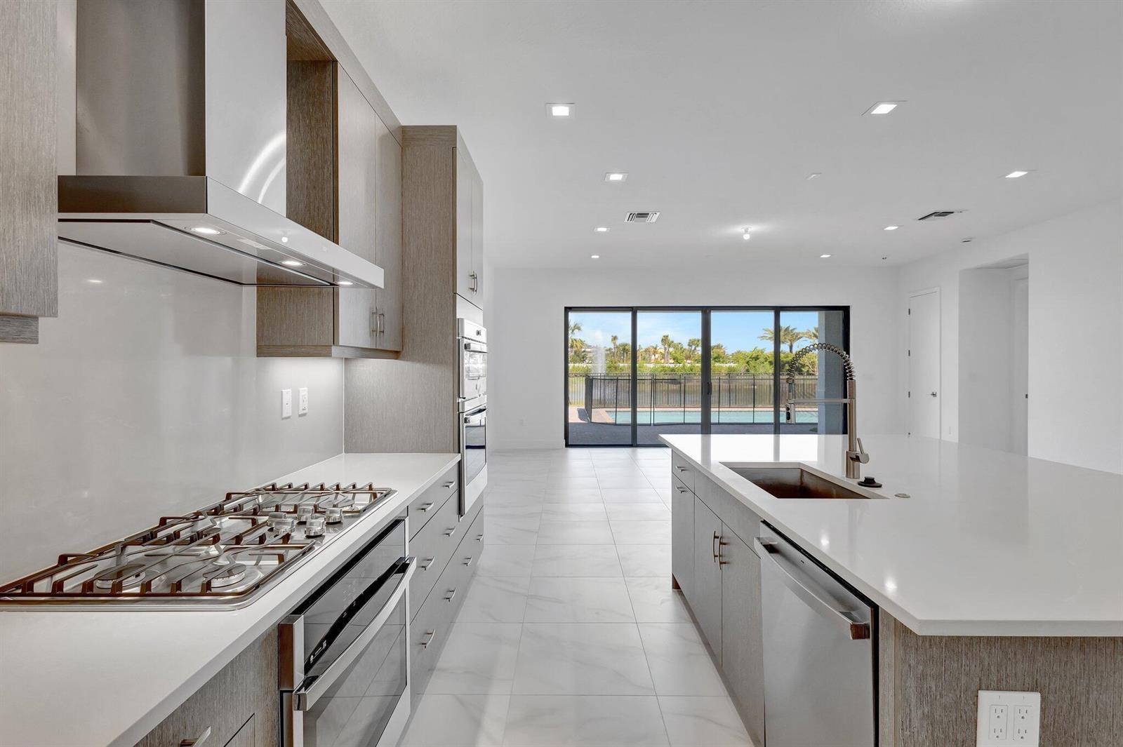13079 FEATHERING Way, Palm Beach Gardens FL 33412