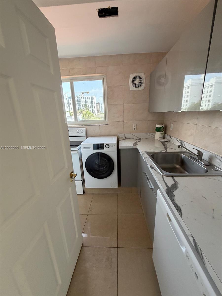 6767 Indian Creek Dr # 3B, Miami Beach FL 33141 photo 3