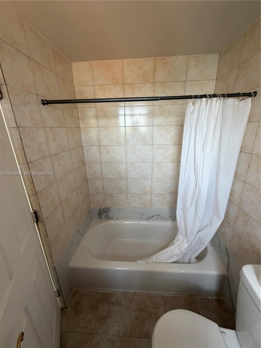 6767 Indian Creek Dr # 3B, Miami Beach FL 33141 photo 5