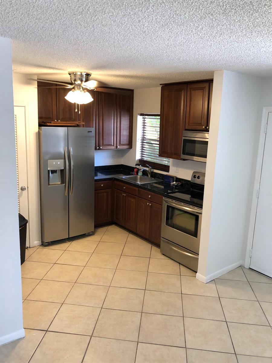 5192 NE 6th Avenue # 824, Oakland Park FL 33334 photo 4