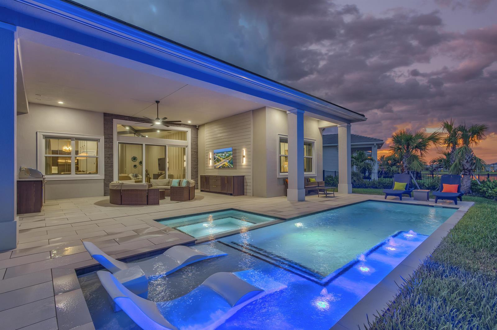 10109 Driftwood Way, Palm Beach Gardens FL 33412