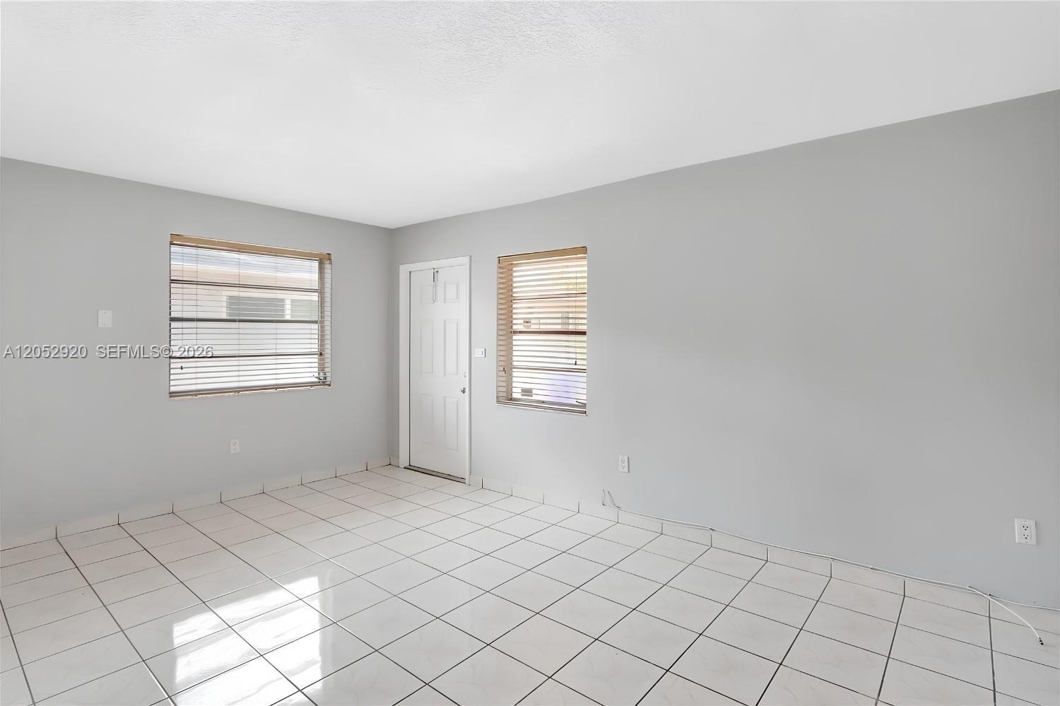 2476 SW 17 St Rear, Miami FL 33145 photo 3