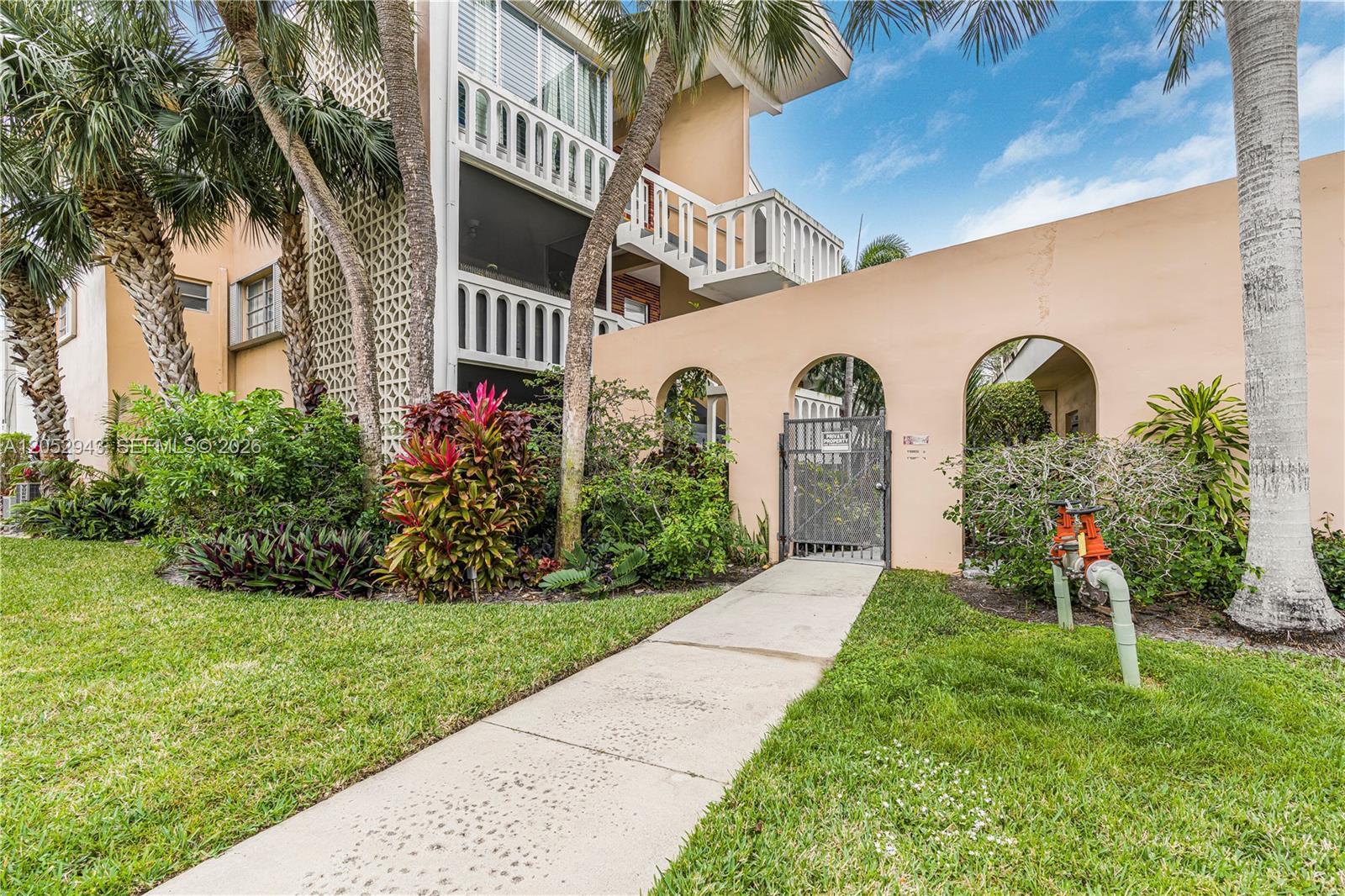 201 NE 14th Ave # 8C, Hallandale Beach FL 33009 photo 2