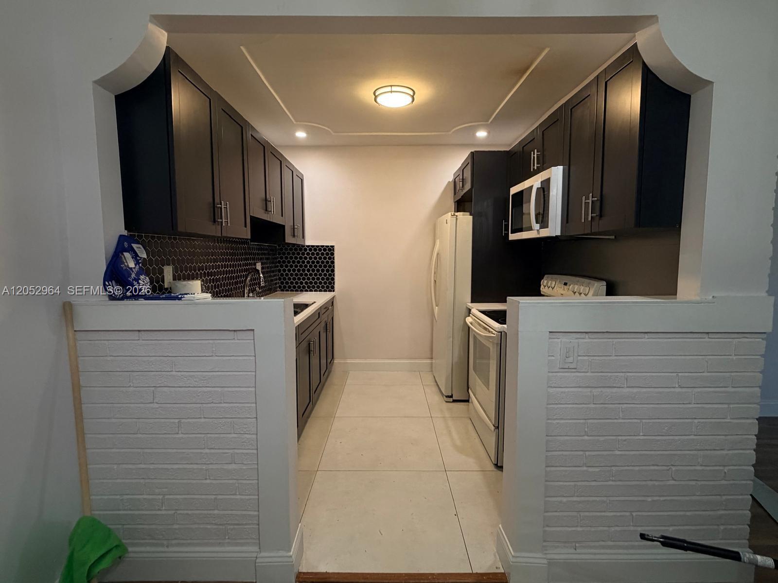 7758 Indigo St, Miramar FL 33023 photo 4