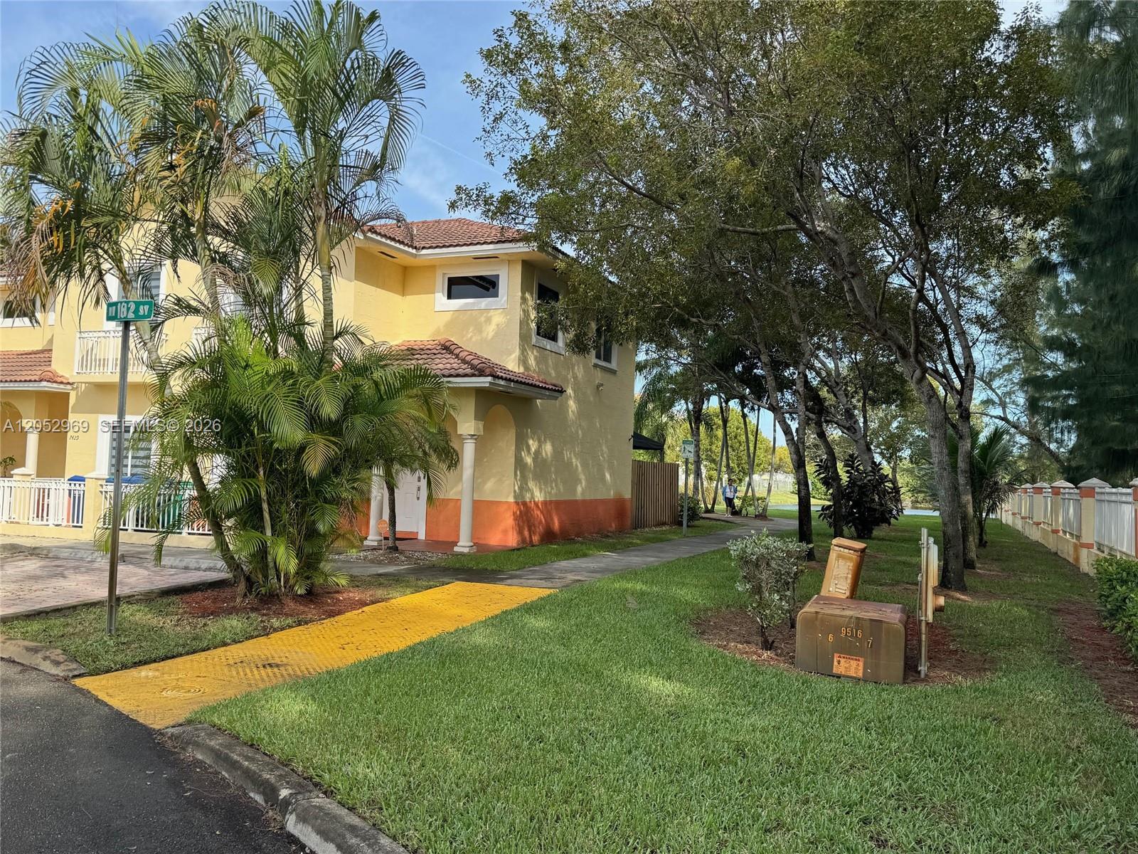 7423 NW 182nd St # 7423, Hialeah FL 33015 photo 2
