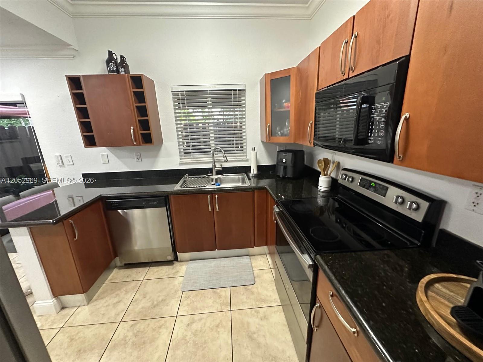 7423 NW 182nd St # 7423, Hialeah FL 33015 photo 5