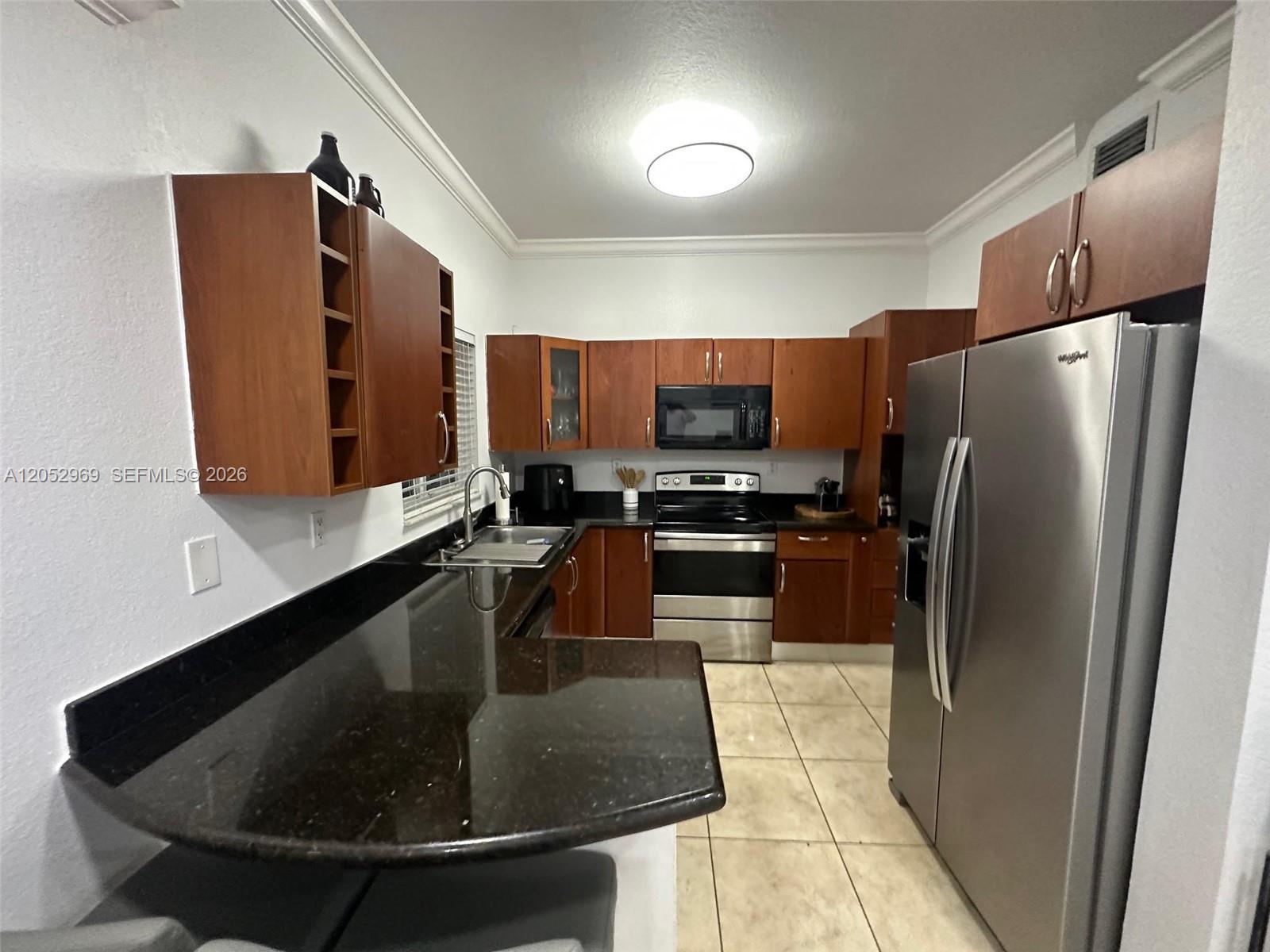 7423 NW 182nd St # 7423, Hialeah FL 33015 photo 4