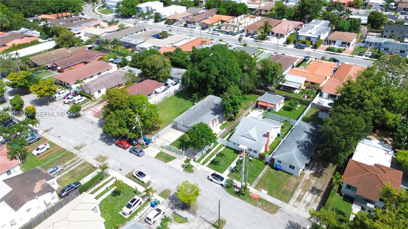 3121 SW 25th Ter, Miami FL 33133 photo 4