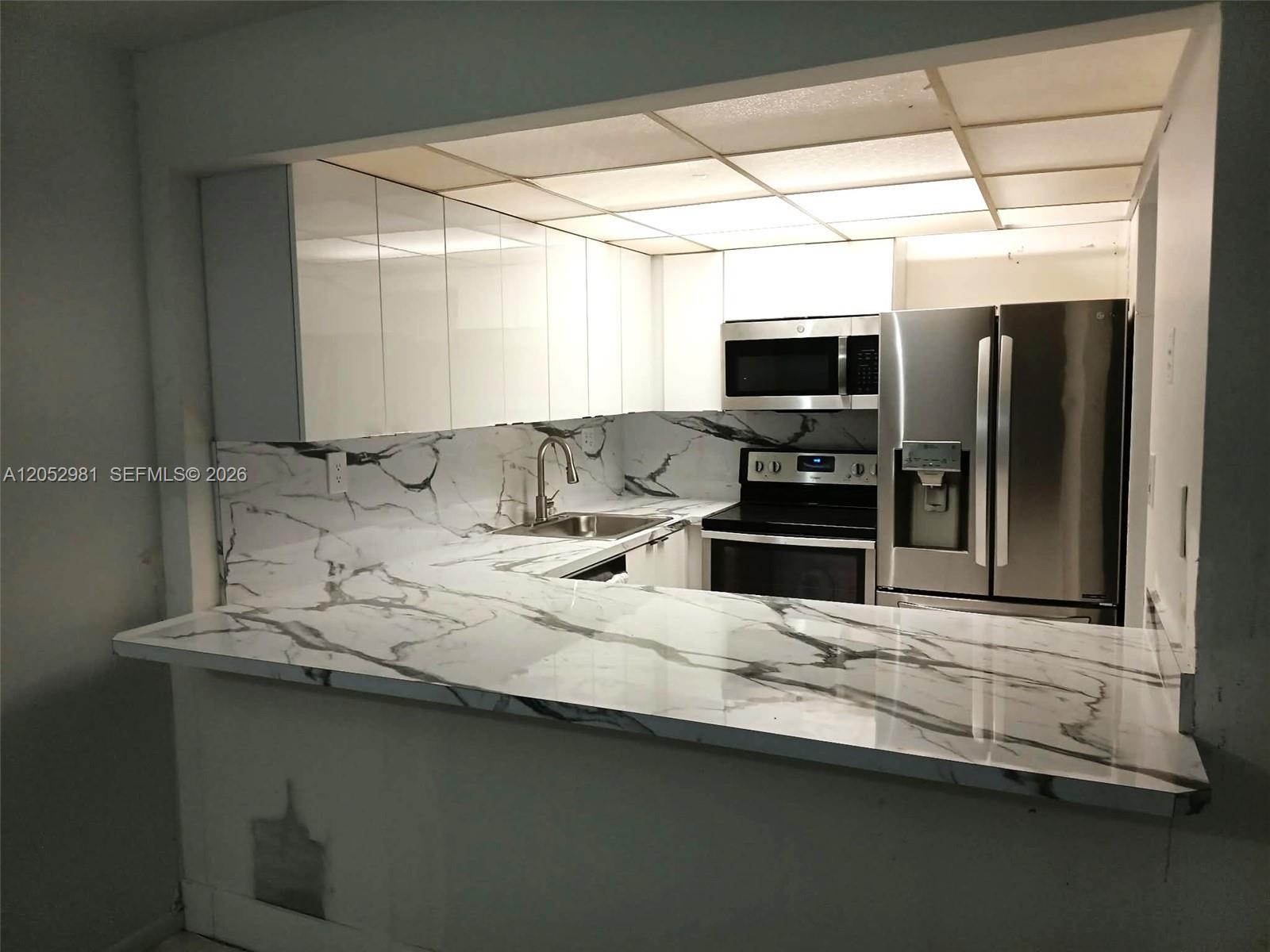 5801 Washington St # 10, Hollywood FL 33023 photo 4