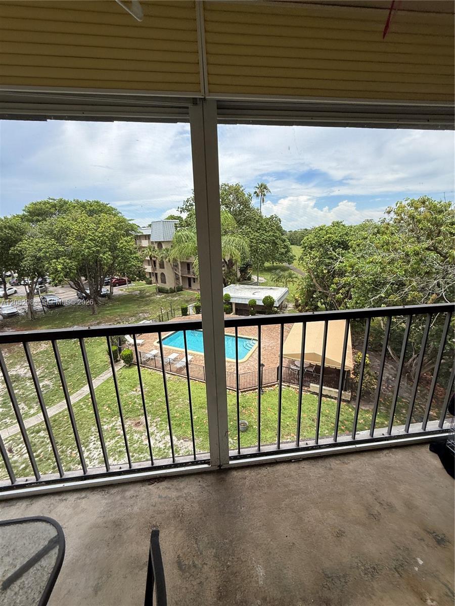 5961 N Falls Cir Dr # 408, Lauderhill FL 33319 photo 2